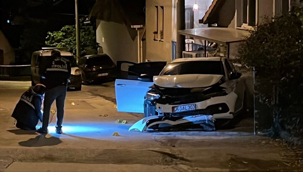 Kocaeli’de seyir halindeki araca silahlı saldırı