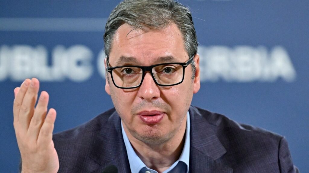 Letonya da hava sahasını Vucic’e kapattı