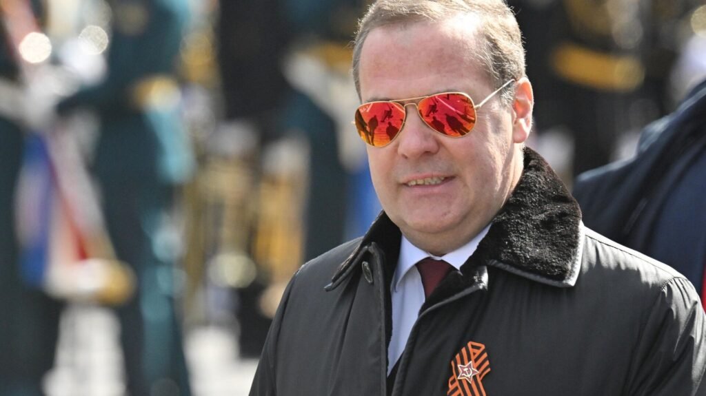 Medvedev: Almanya’nın hareketi çatışmaya hibrit değil tam teşekküllü bir katılımdır