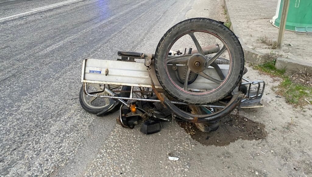 Motosikletli çift kaza kurbanı