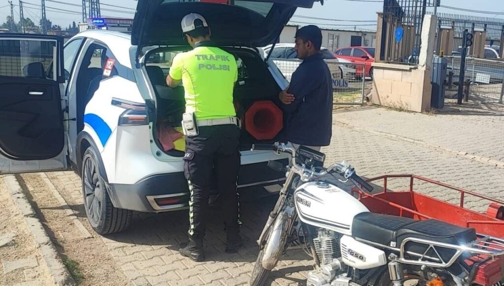 Motosikletli şov pahalıya patladı