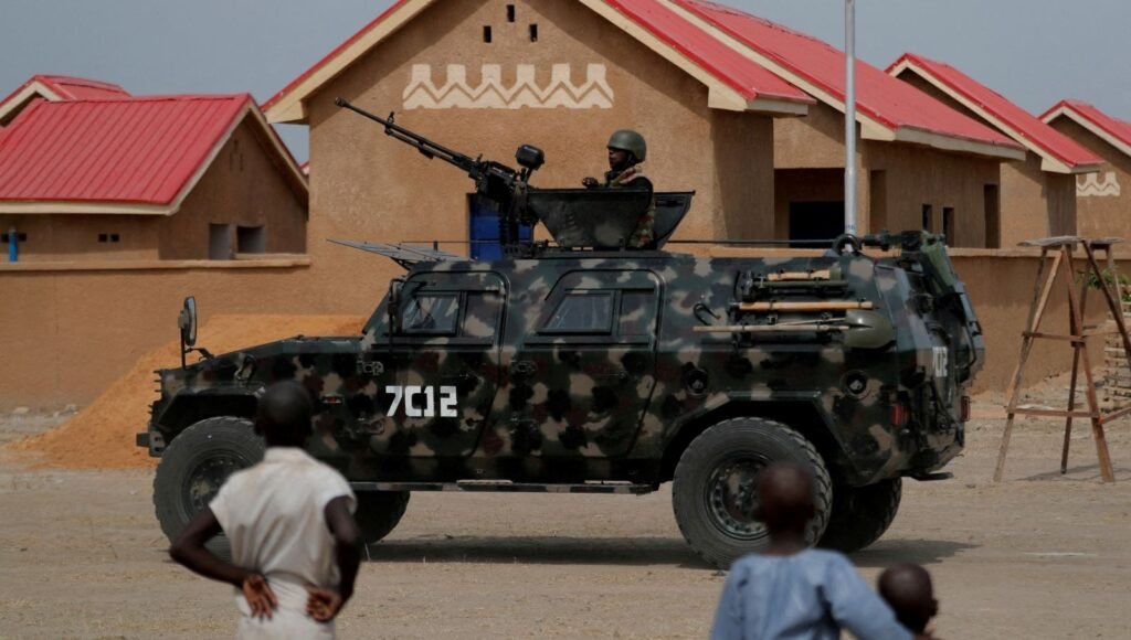 Nijerya’da askeri üsse saldırı: 4 ölü