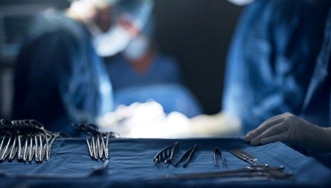 Profesöre “bıçak parası” gözaltısı