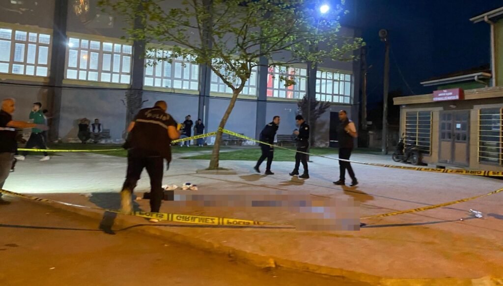 Sakarya’da 15 yaşındaki çocuk, 17 yaşındaki çocuğu bıçakladı