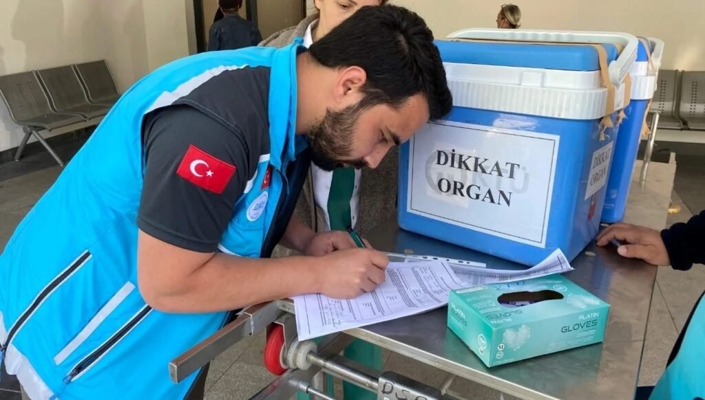 Trabzon’da beyin ölümü gerçekleşen kişinin organları 3 kişiye umut oldu