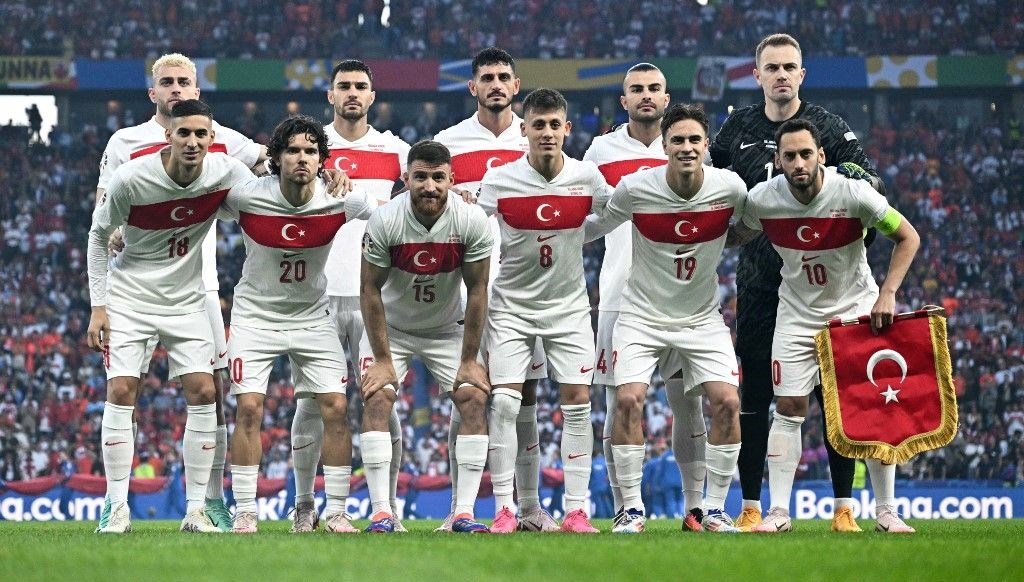 Üç büyüklerin gündemindeydi: Milli yıldız için sürpriz