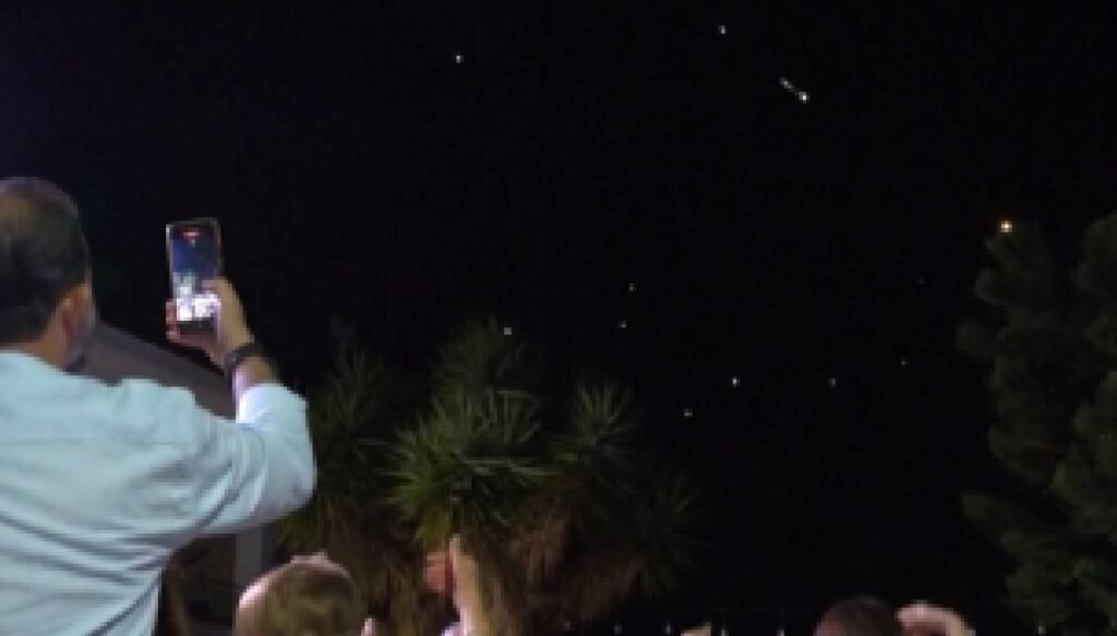 Lübnan’da düğünde füze kutlaması