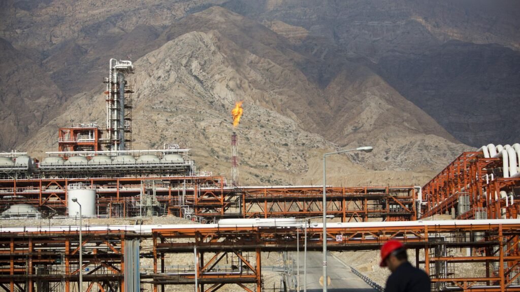 Lübnanlı uzman İsrail-İran çatışmasının enerji piyasalarına etkisini değerlendirdi: ‘Tüm dünya etkilenir’