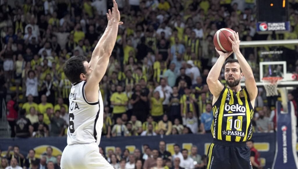 Melih Mahmutoğlu, şampiyonluk sonrası o isme veda etti: “Çok özleyeceğim”