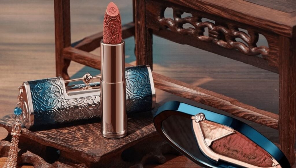 22 yıldır makyajını temizlemeyen kadının yüzü tanınmaz hale geldi