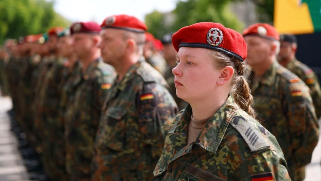 Almanya’da 6 aylık gönüllü askerlik planı: “İş dünyası endişeli”