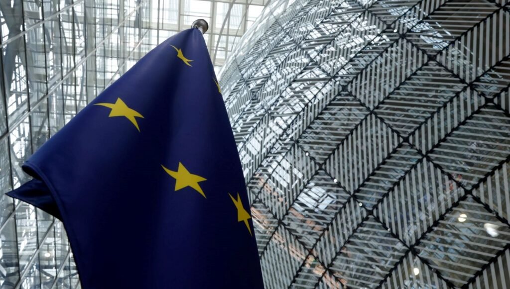 Avrupa’da şaşırtan anket: Demokrasiye inanç azalıyor, çoğunluk “güçlü lider” diyor