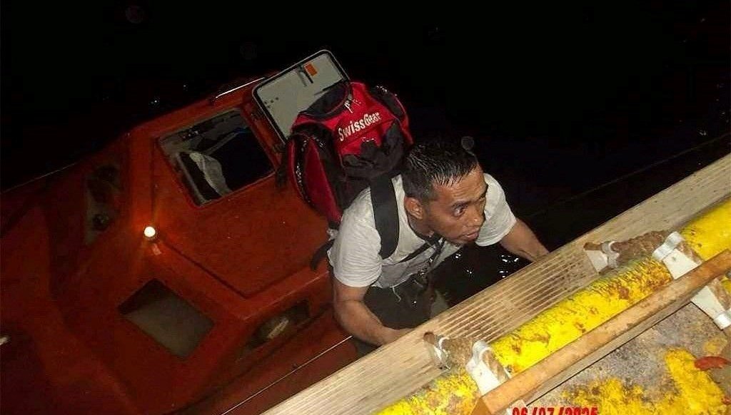 Bir Yunan gemisi daha vuruldu: İki mürettebat öldü, ikisi kayıp