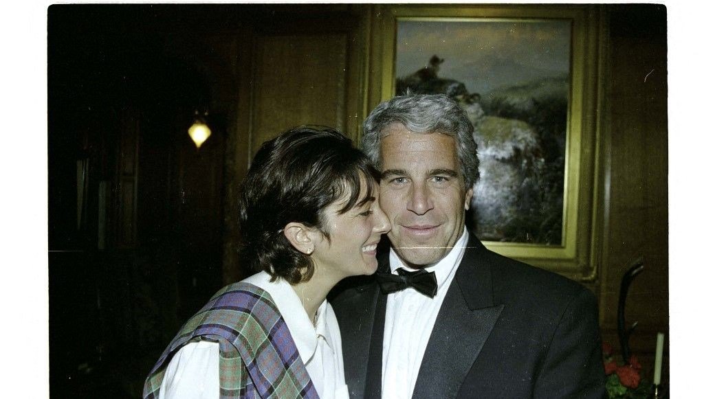 Kilit hükümlü Maxwell, Epstein skandalında 100 ismi ifşa etti