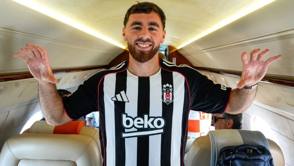 Orkun Kökçü İstanbul’a geldi: “Alemin gözü yaşlı”