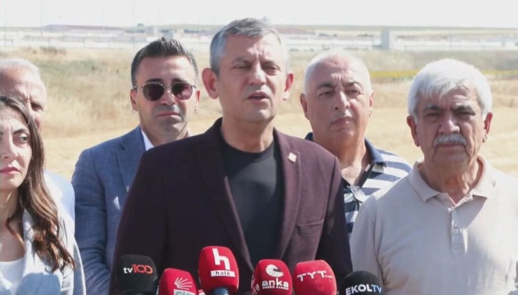 Özgür Özel’den Devlet Bahçeli’ye teşekkür