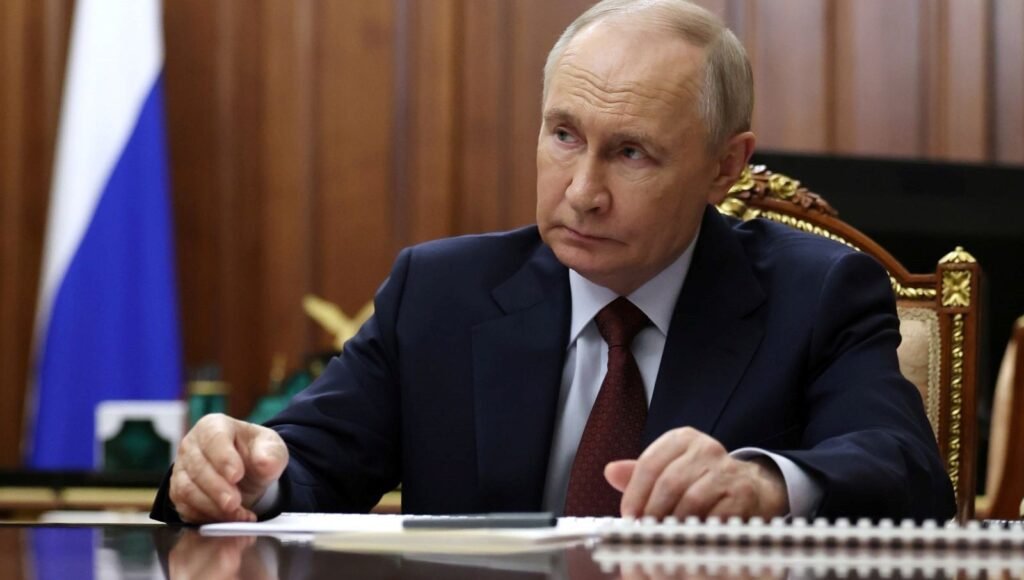 Putin’in “dijital gulag” planı: Rusya’da satılan her cihazda olacak