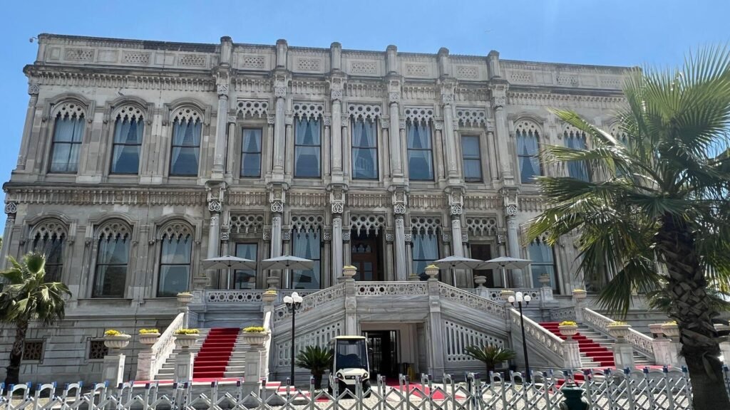 Rusya-Ukrayna müzakereleri neden Çırağan Sarayı’nda düzenleniyor?