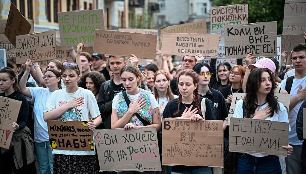Ukrayna’da yolsuzlukla mücadele protestosu