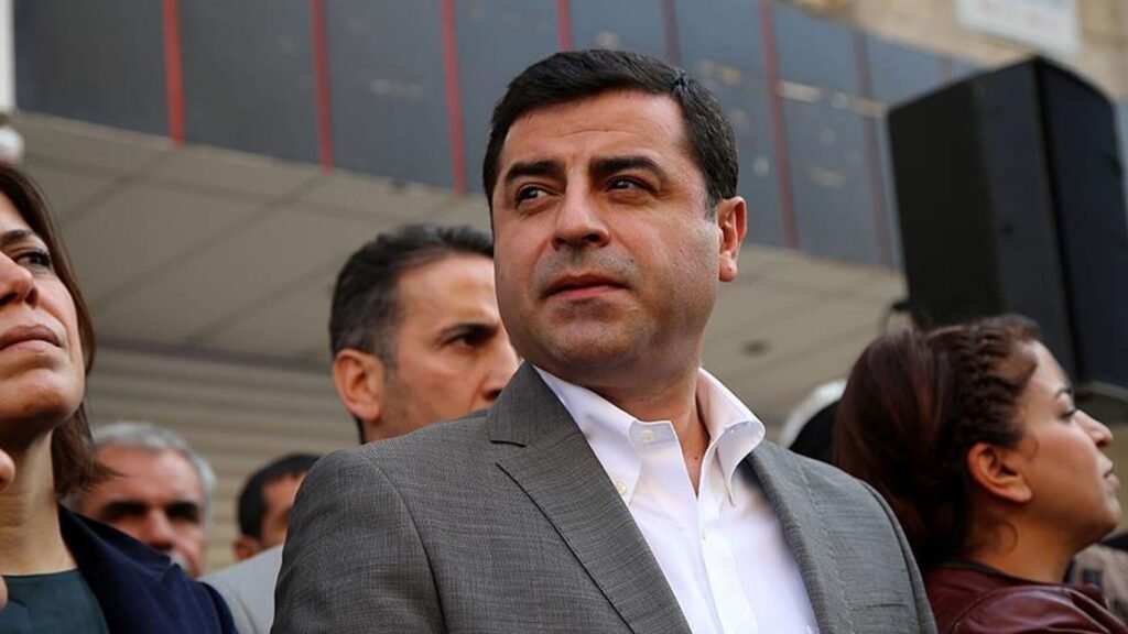 Abdulkadir Selvi: Biliyorum çok taşlanacağım ama Selahattin Demirtaş siyasete dönmeli
