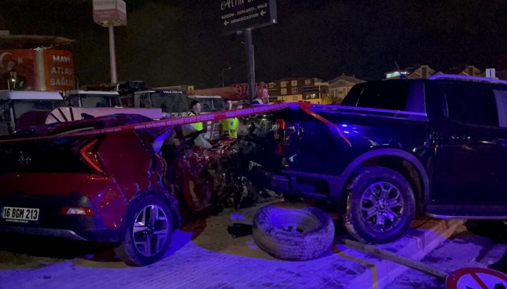 Bursa’da feci kaza: İki kardeş can verdi