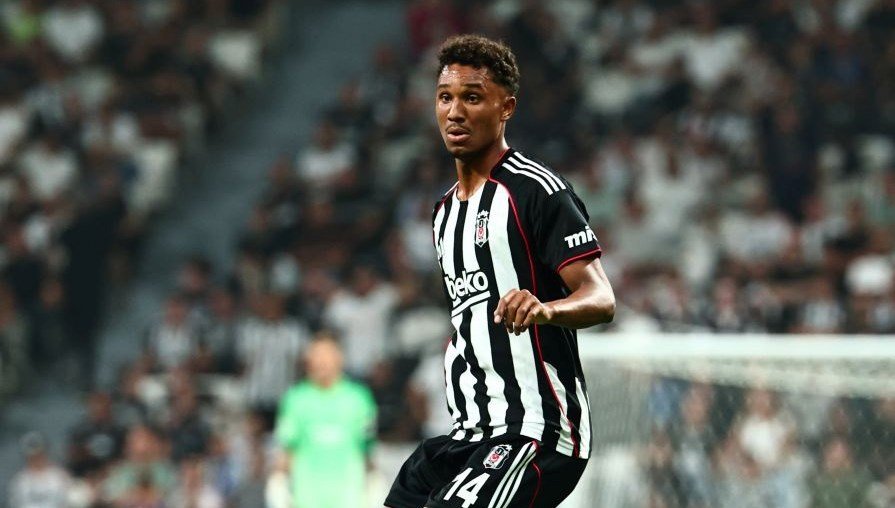 Devre arasında ne konuşuldu? Beşiktaşlı isim anlattı: “Hocamız net mesaj verdi!”