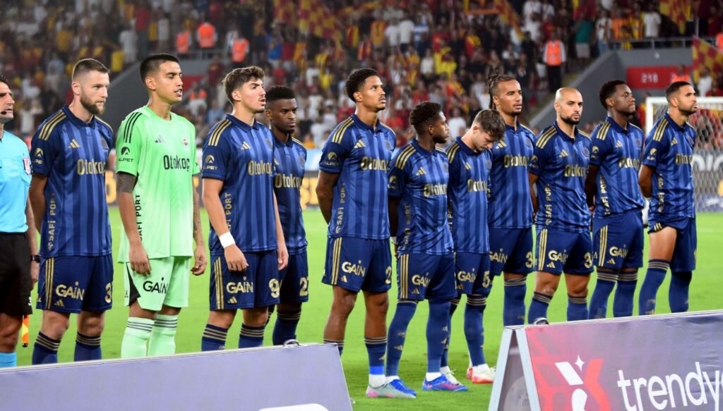 Fenerbahçe’den Benfica maçı öncesi birlik çağrısı: “Beklentilerin altındaydık ama daha ilk maç!”