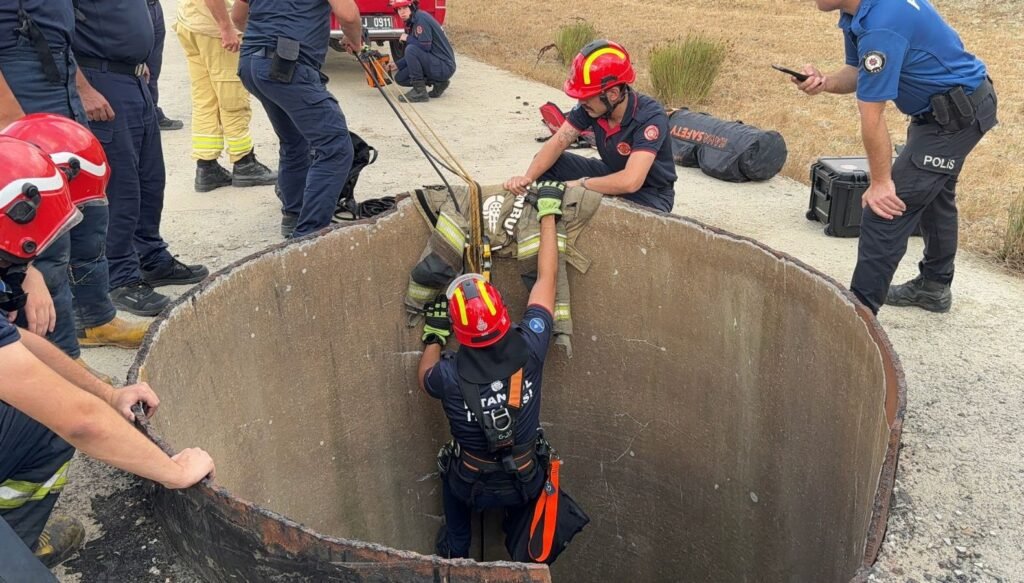 Hırsızlık yapmaya girdi, 25 metre derinlikte mahsur kaldı