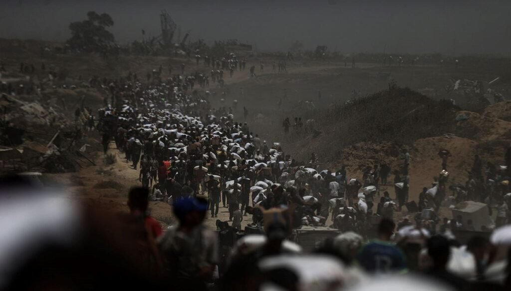 İsrail yine yardım noktasını vurdu, 12 kişi öldü