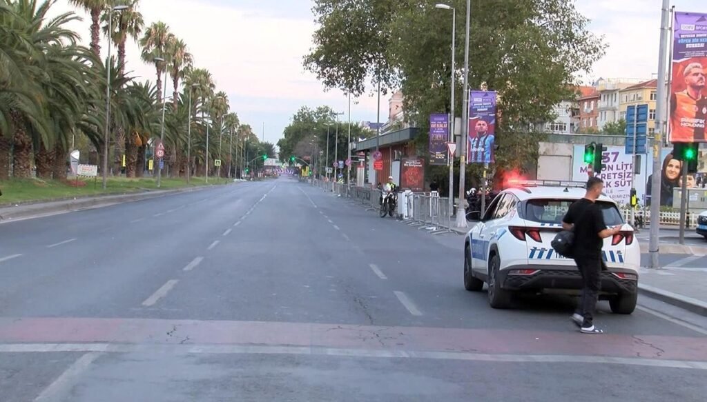 İstanbul’da bazı yollar trafiğe kapatıldı