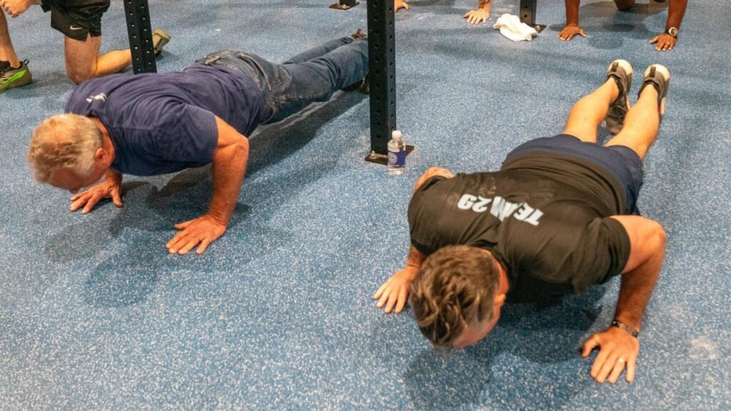 Kennedy ve Hegseth diğer bakanlara meydan okudu: ‘5 dakikada 100 şınav, 50 barfiks’