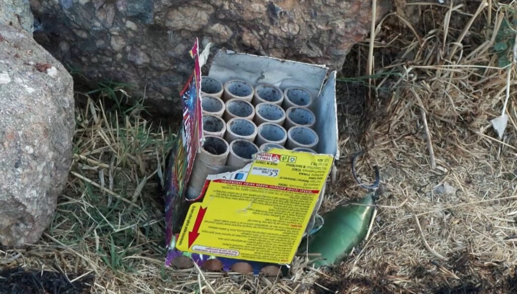 Maltepe’de havai fişek yangın çıkardı: Ateşleyen kişi gözaltında