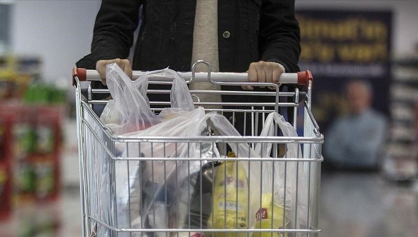 Plastik poşet yerine kağıt ve bez çanta satan zincir marketlere yaptırım