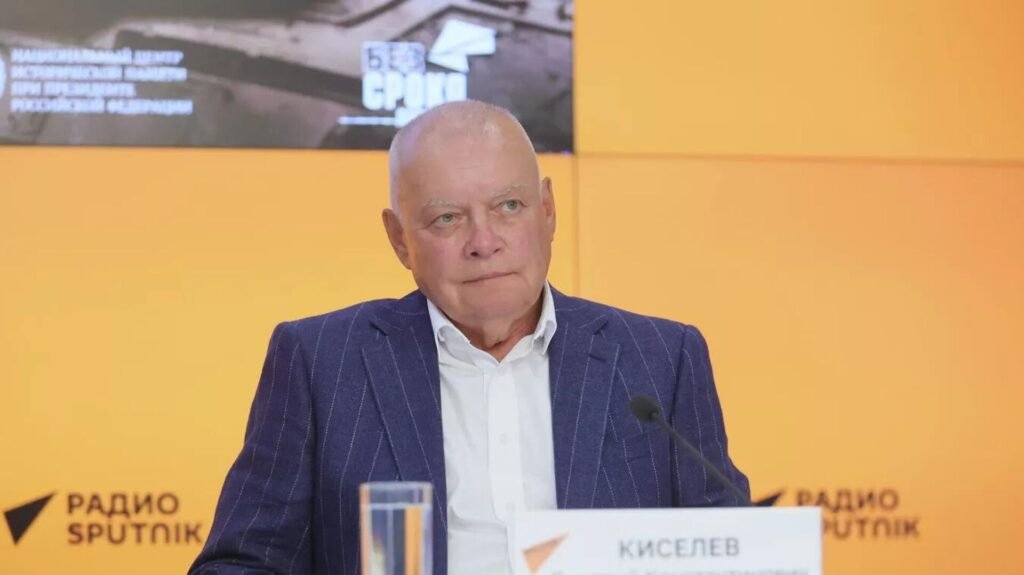 Sputnik Azerbaycan çalışanları 2 aydır hapiste: Kiselev’den gazetecilerin derhal serbest bırakılması çağrısı