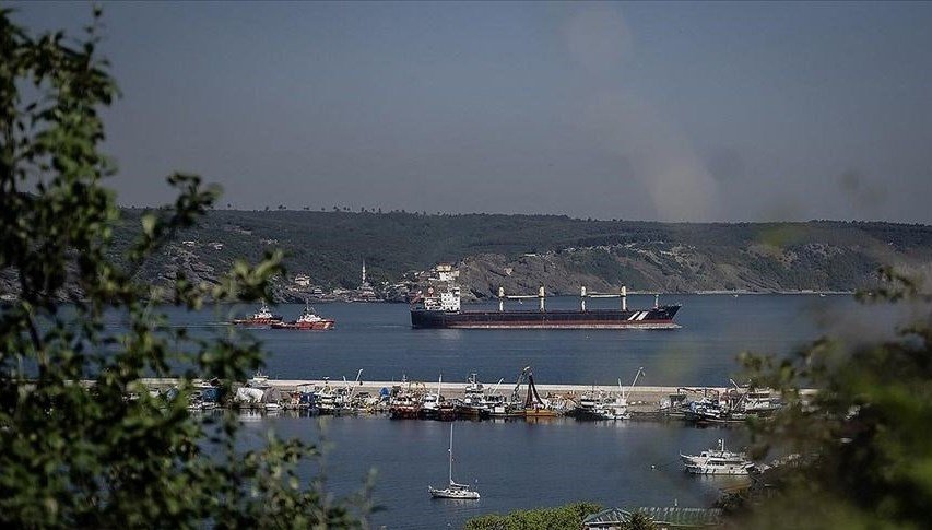 Tanker arızalandı, İstanbul Boğazı gemi trafiğine kapatıldı