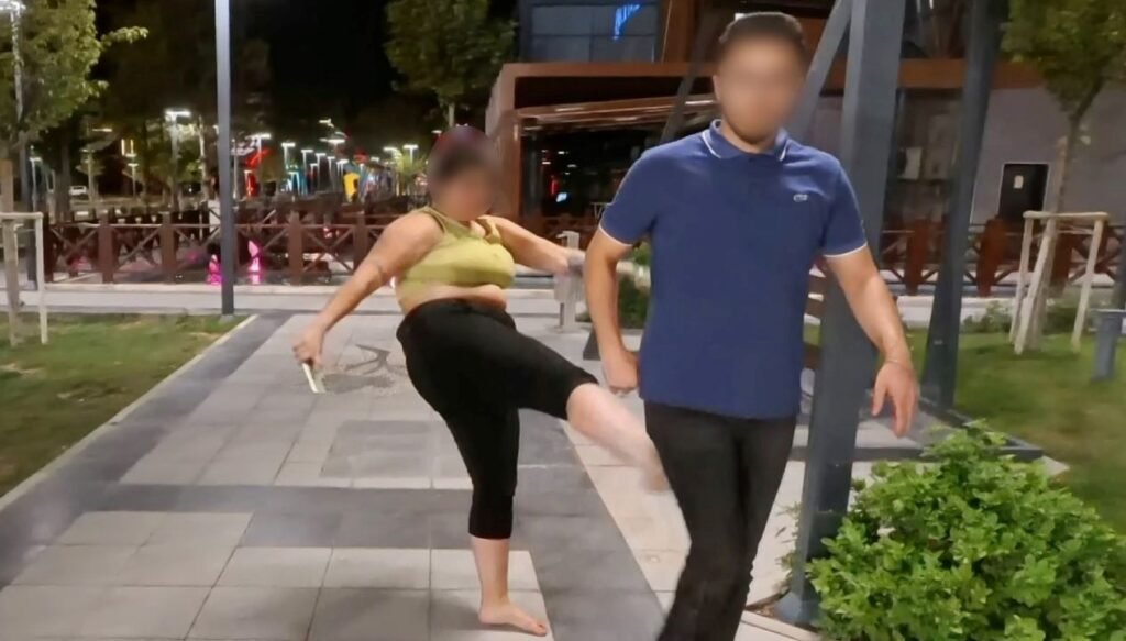 “Tecavüz ediyorlar” diye çığlık atan kadın yardıma gelenlere saldırdı