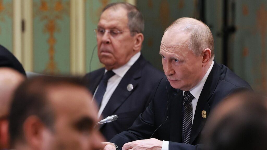 Çin’de Rusya-Türkiye zirvesi: Lavrov, Lihaçev ve Dmitriyev heyette