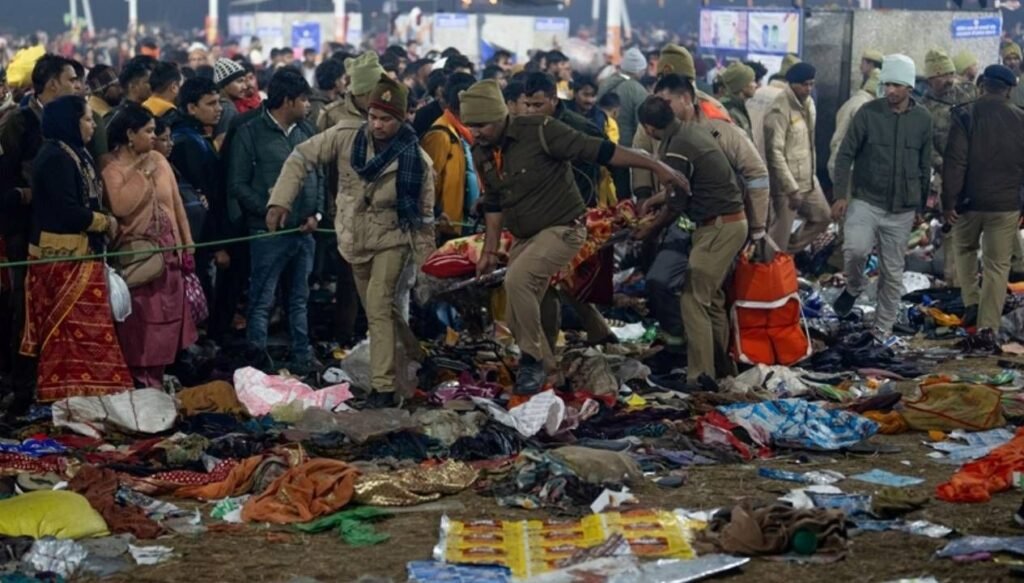 Hindistan’da miting alanında izdiham: 38 ölü