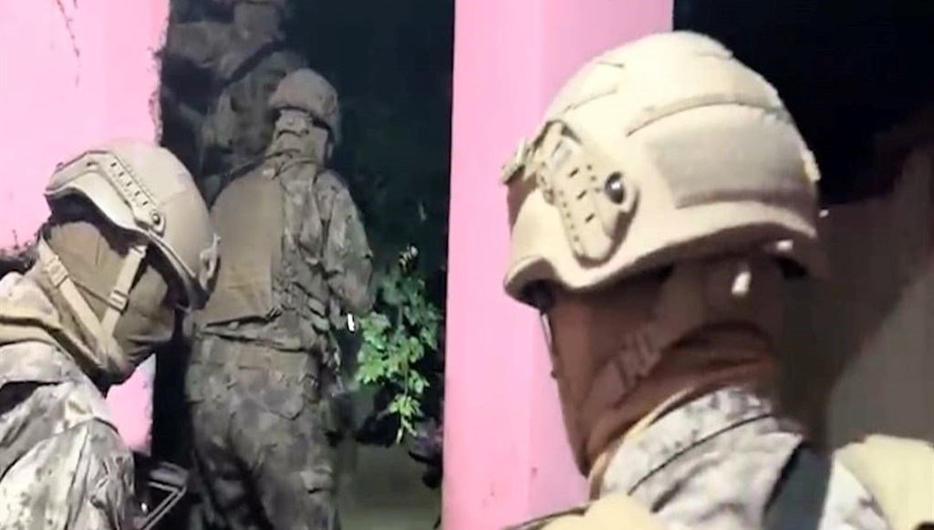 İki ilde sokak satıcılarına operasyon: 10 tutuklama