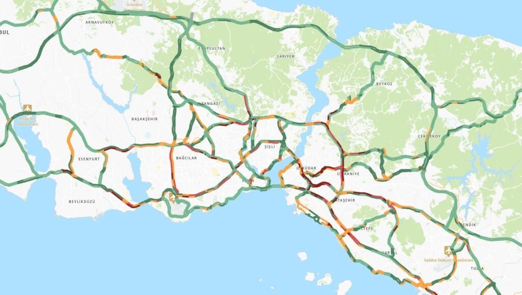 İstanbul trafiğinde ilk gün yoğunluğu: TEM ve köprülerde yoğunluk yaşanıyor