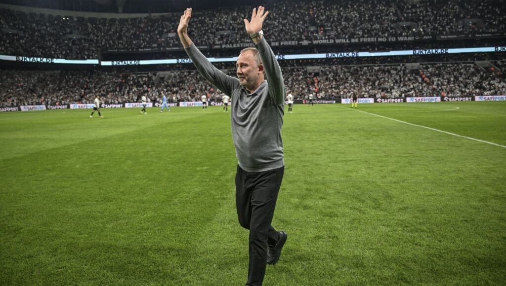 Sergen Yalçın, Dolmabahçe’ye 3 puanla döndü