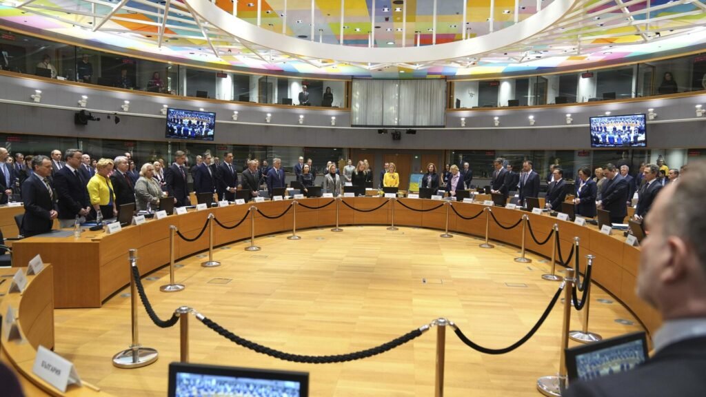 Slovakya ve Macaristan etkisi: AB, Rusya’ya yeni yaptırımları toplantı gündeminden çıkardı