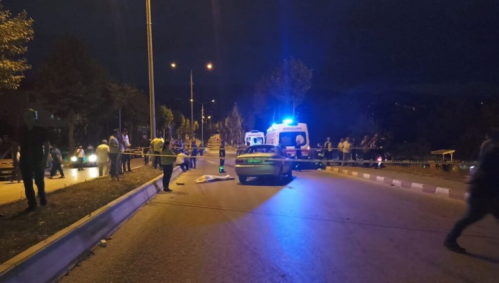 Takla atan otomobildeki sürücü yaşamını yitirdi