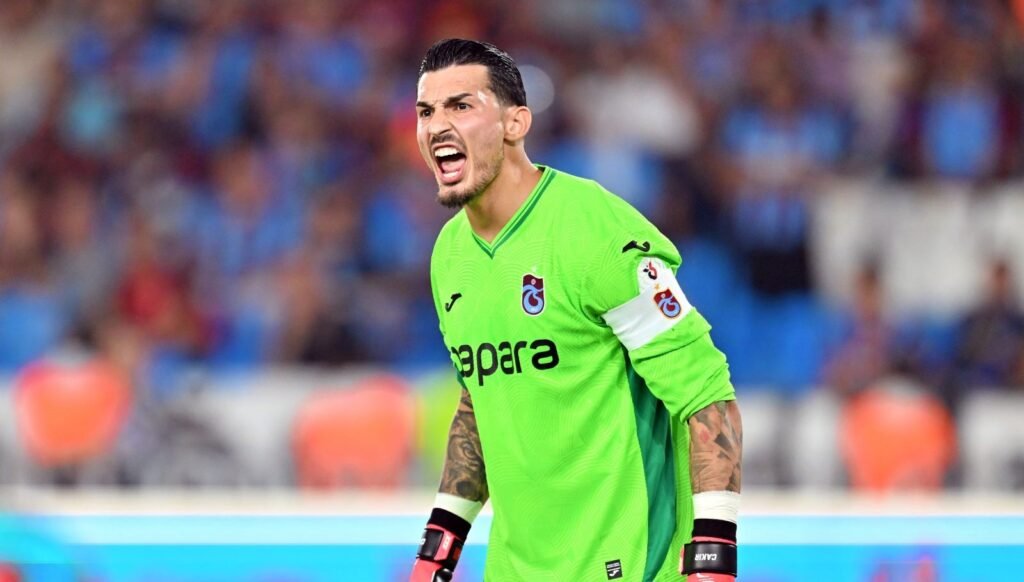 Uğurcan Çakır’dan veda mesajı: Trabzonspor taraftarı tesislerde toplandı