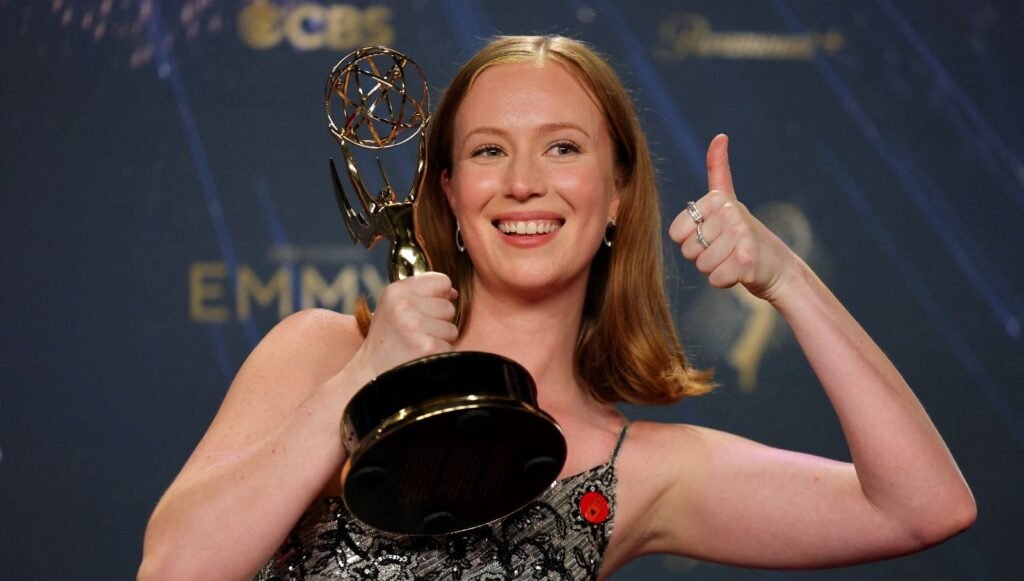 Yahudi aktrist Emmy ödülü aldı, “Filistin’e özgürlük” çağrısı yaptı