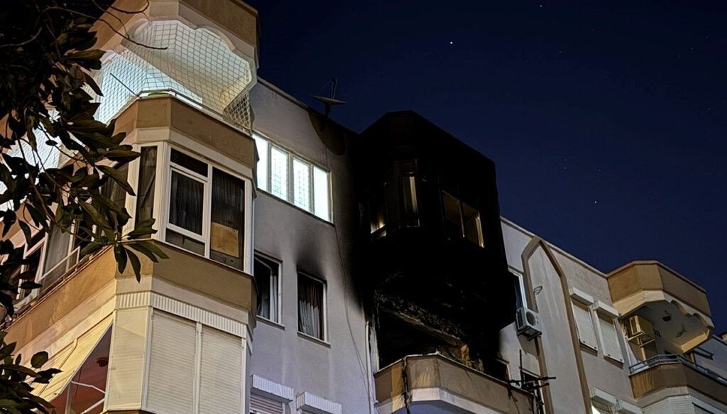 72 yaşındaki engelli yangında can verdi