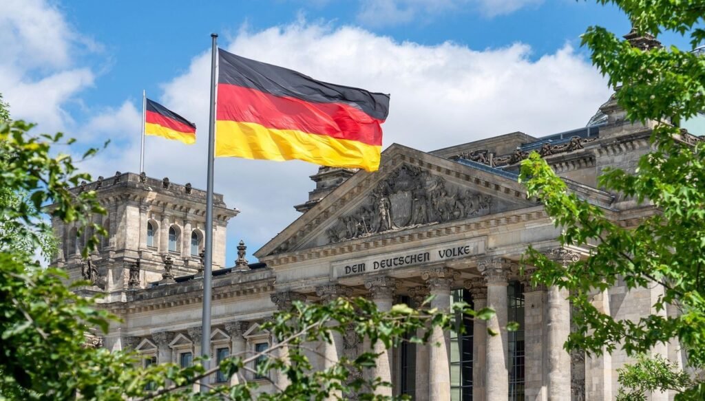 Almanya-Çin ilişkilerinde “diplomatik bomba”: Dışişleri bakanı ziyaretini erteledi