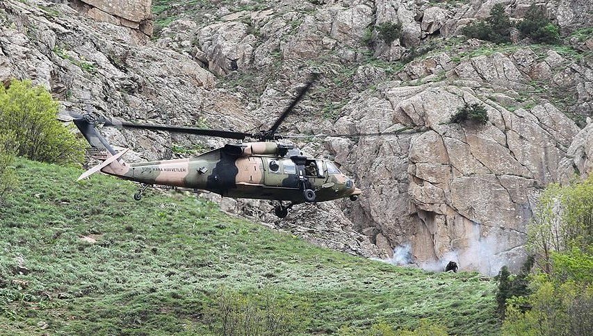 Antalya’da dağda mahsur kalan jeoloji mühendisleri kurtarıldı