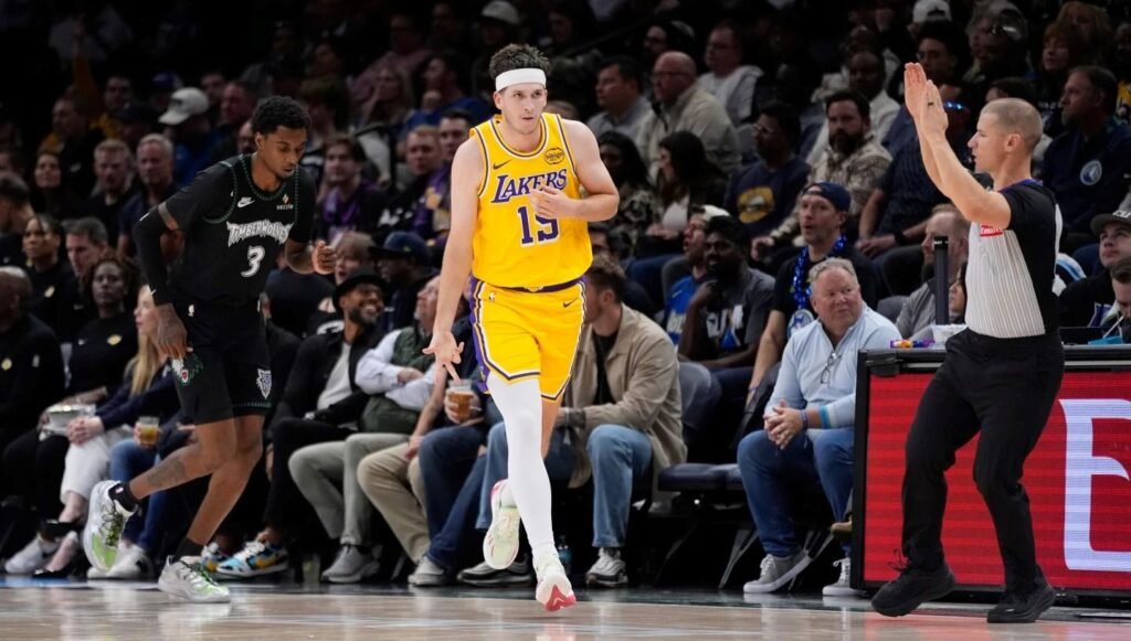 Austin Reaves yıldızlaşmaya, Lakers kazanmaya devam ediyor