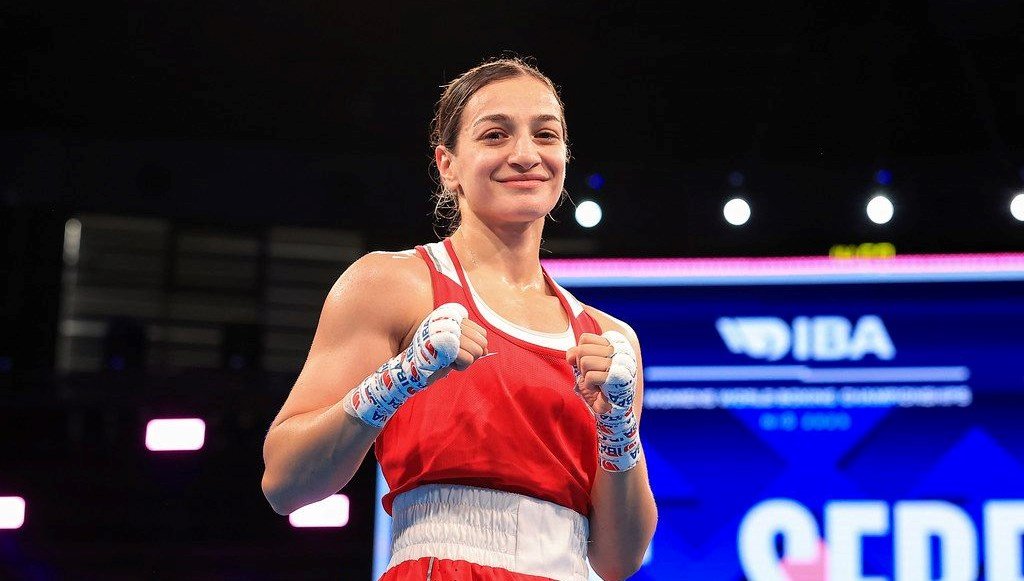 Buse Naz Çakıroğlu zirvede